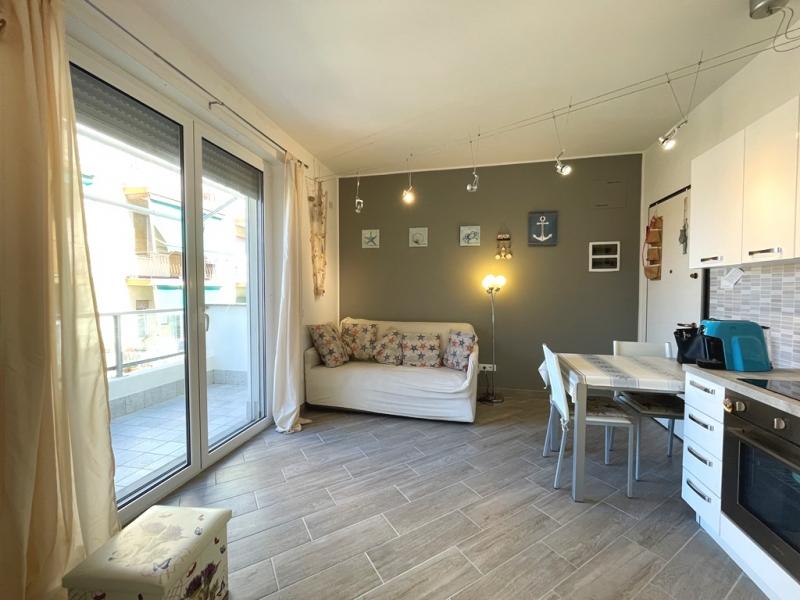 appartamento in vendita a Borghetto Santo Spirito