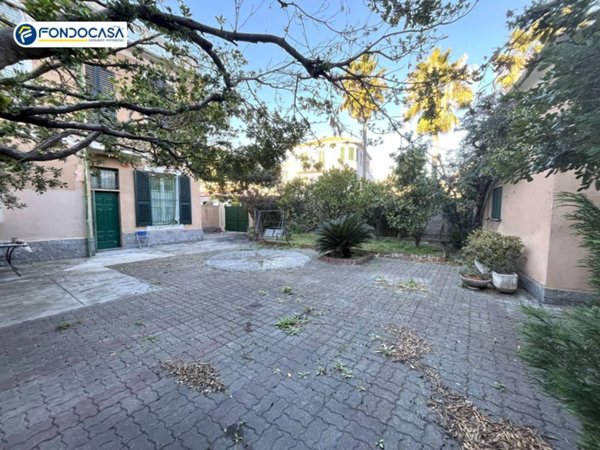 casa indipendente in vendita a Borghetto Santo Spirito