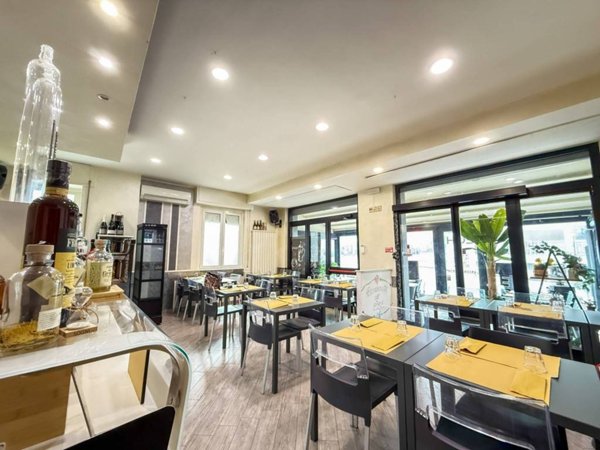 negozio in vendita a Borghetto Santo Spirito