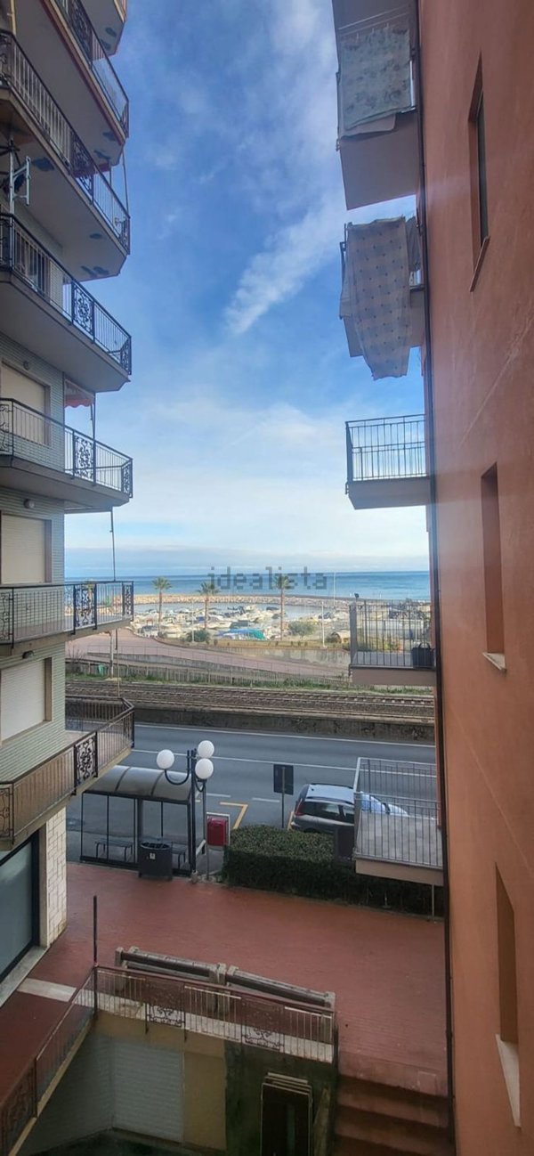 appartamento in vendita a Borghetto Santo Spirito