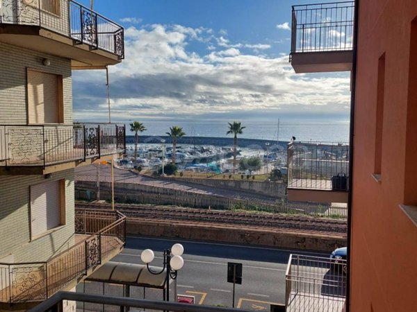 appartamento in vendita a Borghetto Santo Spirito