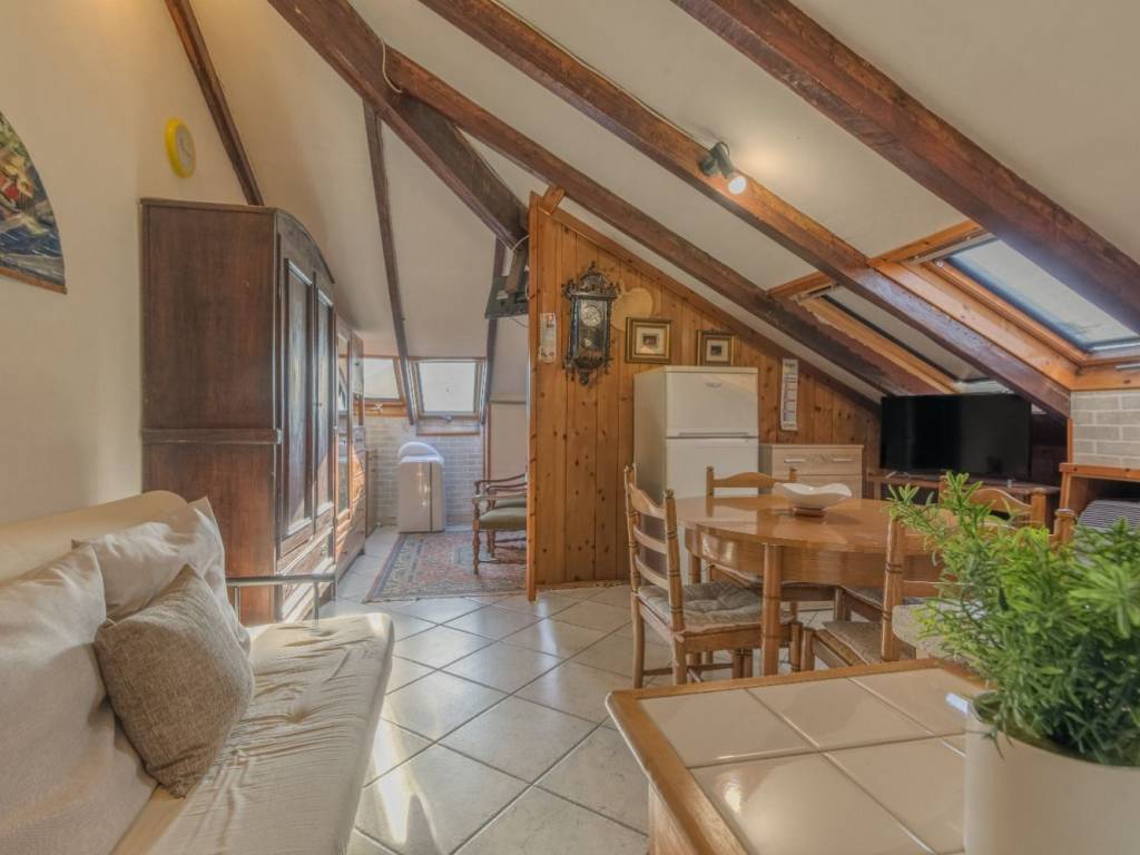 appartamento in vendita a Borghetto Santo Spirito