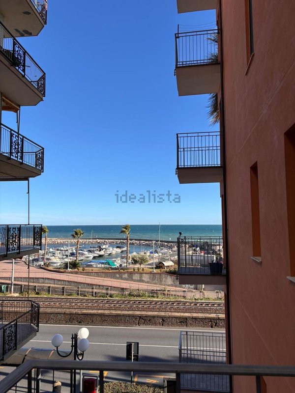 appartamento in vendita a Borghetto Santo Spirito