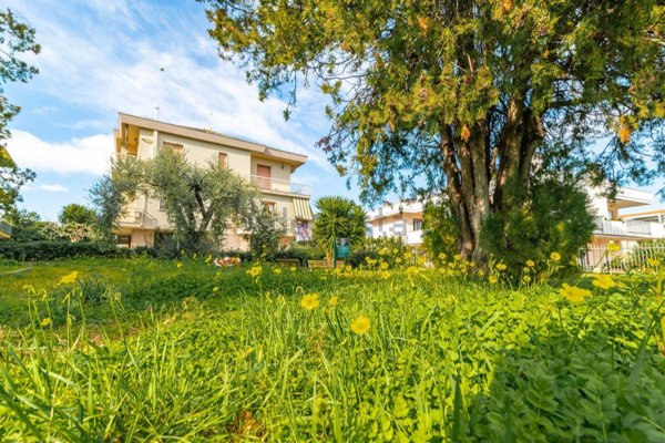 appartamento in vendita a Borghetto Santo Spirito