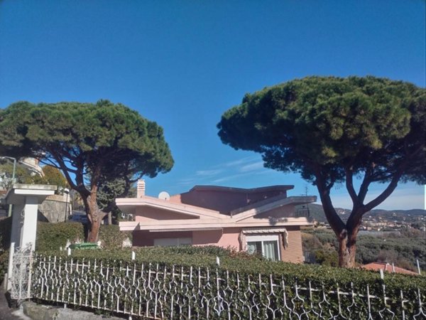 casa indipendente in vendita a Borghetto Santo Spirito