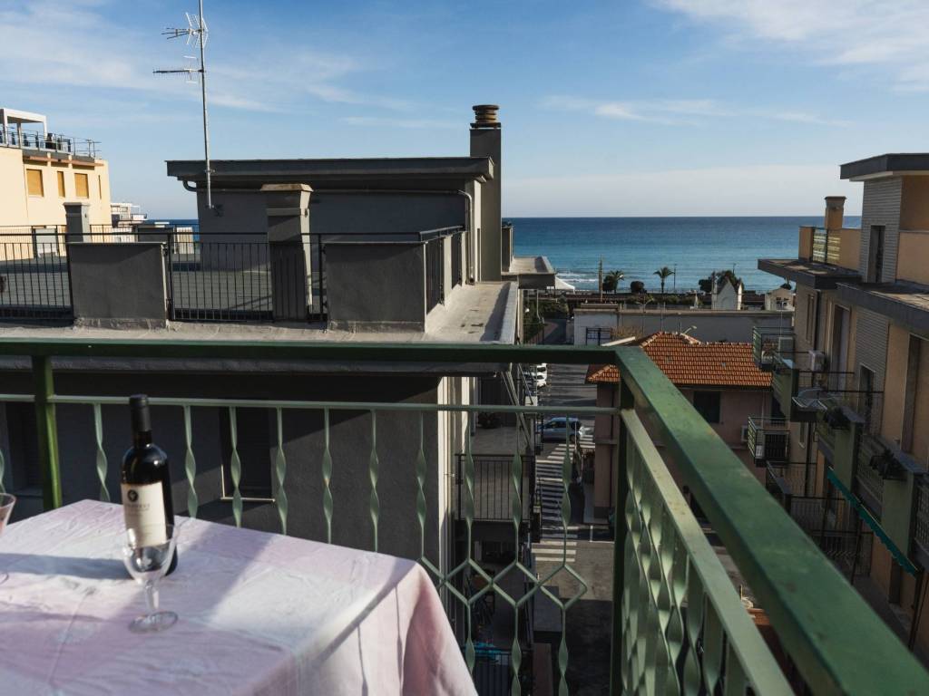 appartamento in vendita a Borghetto Santo Spirito