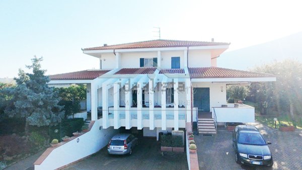 casa indipendente in vendita a Borghetto Santo Spirito