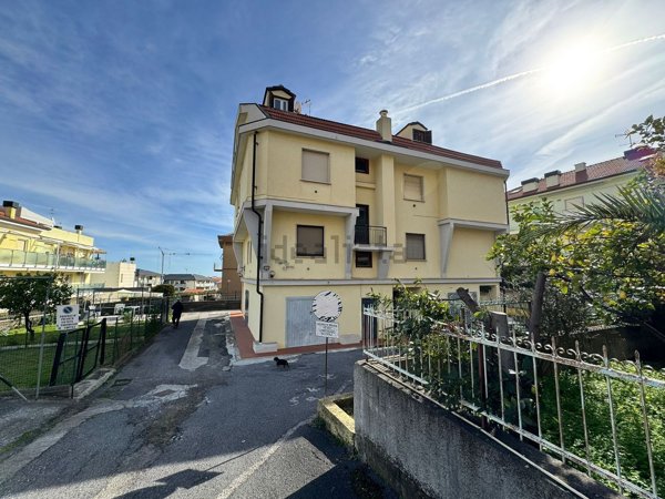 appartamento in vendita a Borghetto Santo Spirito