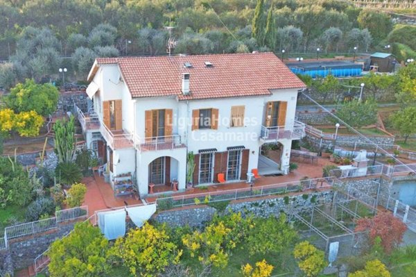 appartamento in vendita a Borghetto Santo Spirito
