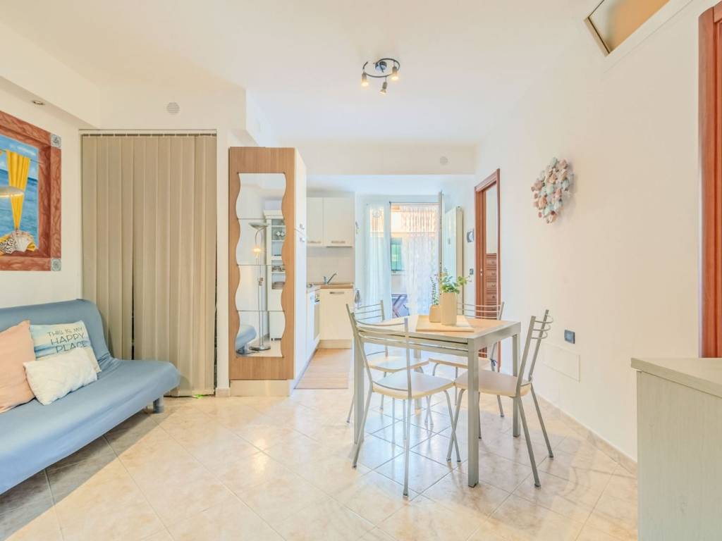 appartamento in vendita a Borghetto Santo Spirito