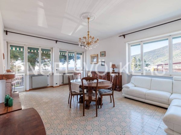 casa indipendente in vendita a Borghetto Santo Spirito