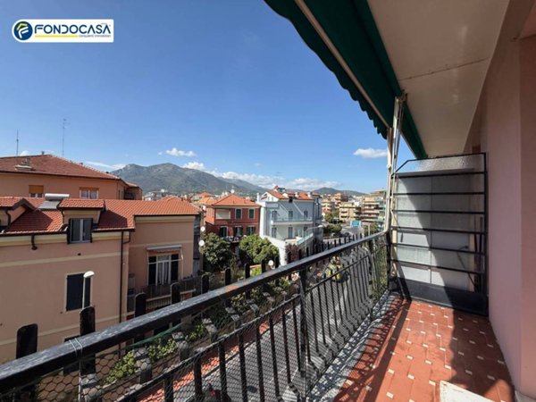 appartamento in vendita a Borghetto Santo Spirito