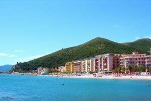 appartamento in vendita a Borghetto Santo Spirito