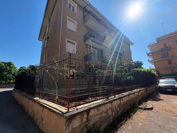 appartamento in vendita a Borghetto Santo Spirito