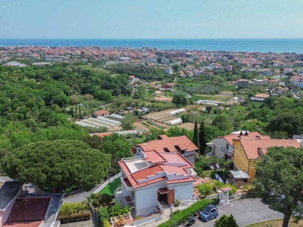 casa indipendente in vendita a Borghetto Santo Spirito