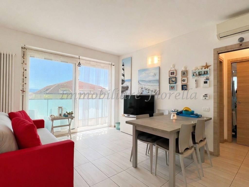 appartamento in vendita a Borghetto Santo Spirito