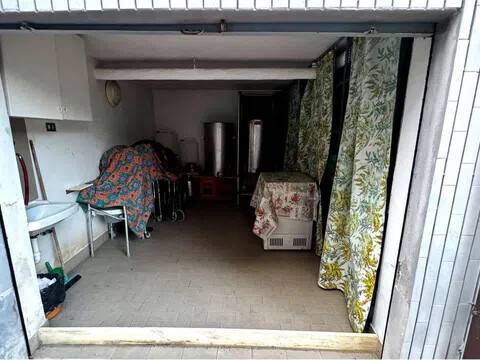 locale di sgombero in vendita a Borghetto Santo Spirito