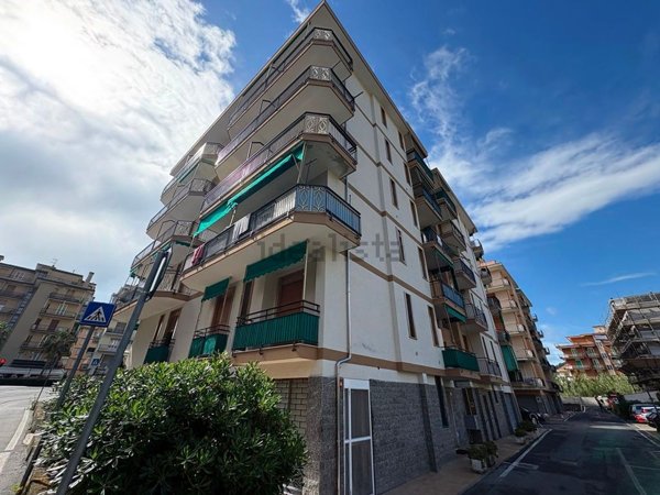 appartamento in vendita a Borghetto Santo Spirito