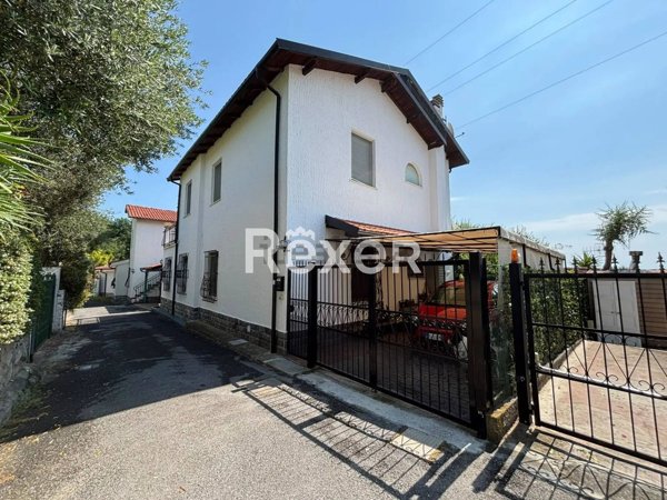 appartamento in vendita a Borghetto Santo Spirito