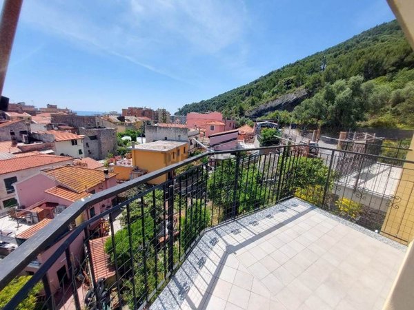 appartamento in vendita a Borghetto Santo Spirito