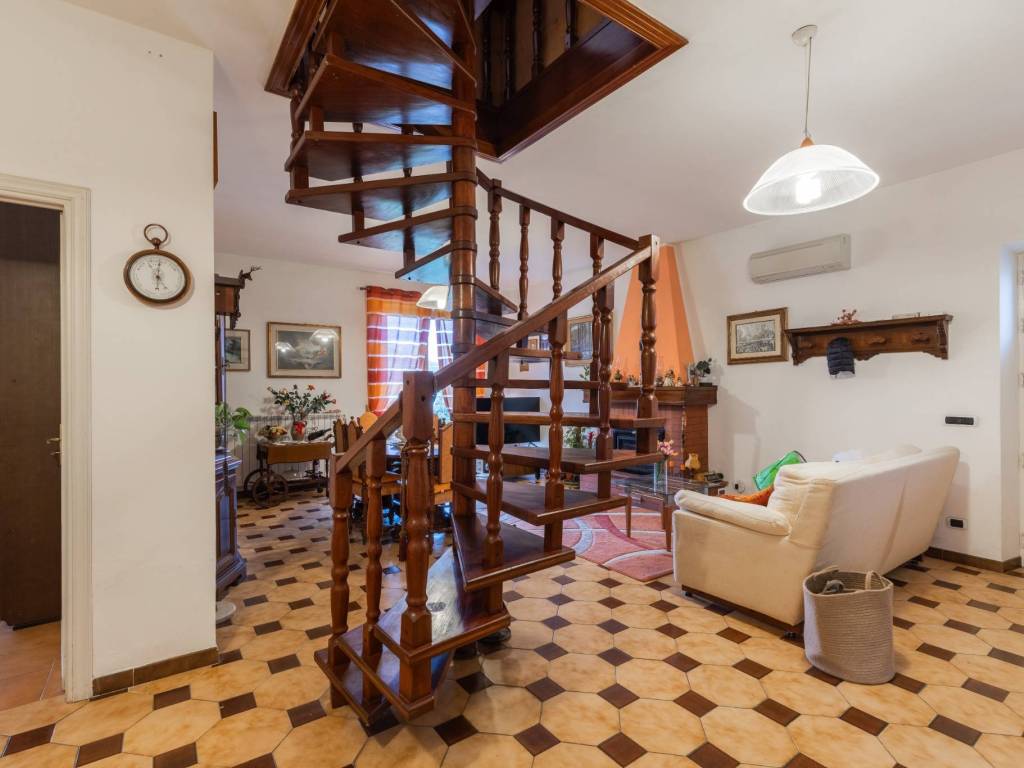 appartamento in vendita a Borghetto Santo Spirito