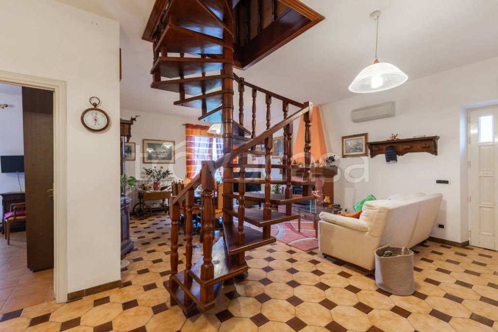 appartamento in vendita a Borghetto Santo Spirito