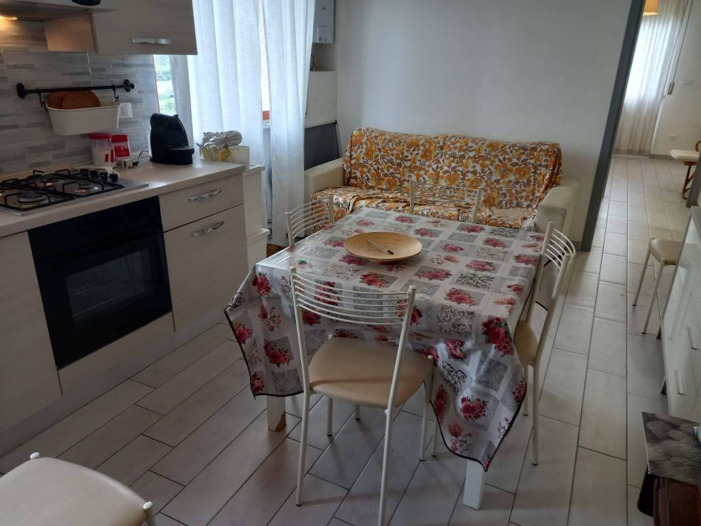 intera palazzina in vendita a Borghetto Santo Spirito