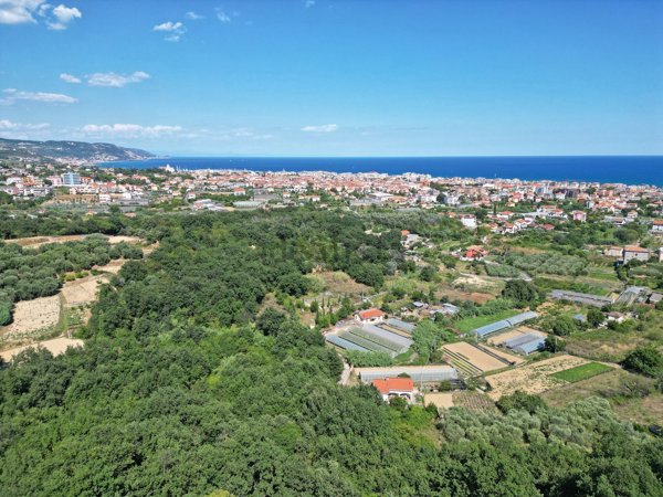 casa indipendente in vendita a Borghetto Santo Spirito