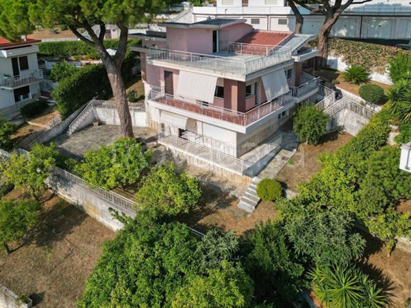 casa indipendente in vendita a Borghetto Santo Spirito