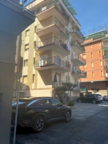 negozio in vendita a Borghetto Santo Spirito