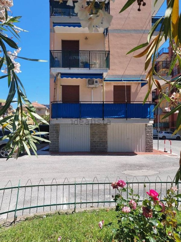 appartamento in vendita a Borghetto Santo Spirito