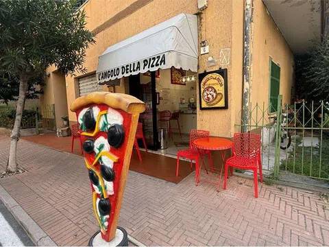 negozio in vendita a Borghetto Santo Spirito