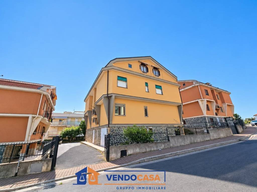 appartamento in vendita a Borghetto Santo Spirito