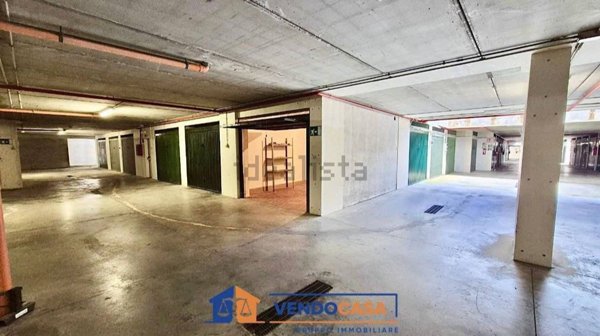 box auto in vendita a Borghetto Santo Spirito