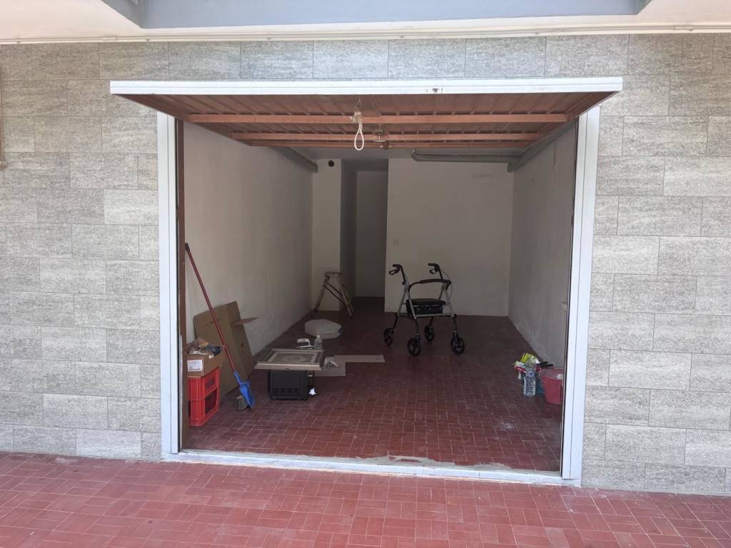 box auto in vendita a Borghetto Santo Spirito