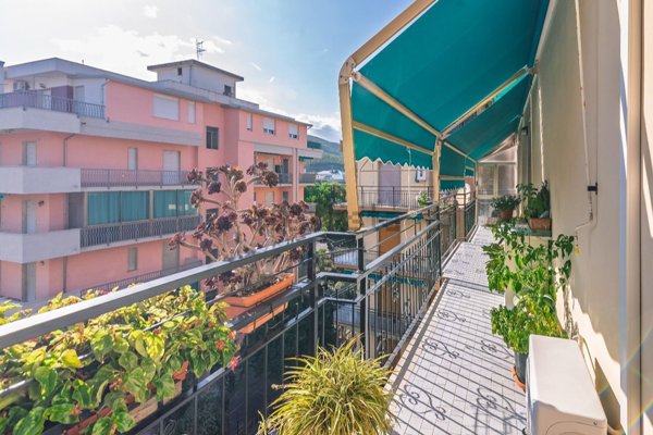 appartamento in vendita a Borghetto Santo Spirito