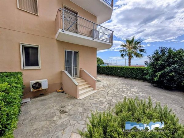 appartamento in vendita a Borghetto Santo Spirito