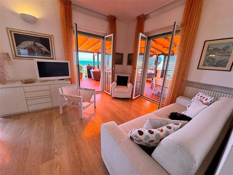 appartamento in vendita a Borgio Verezzi in zona Verezzi