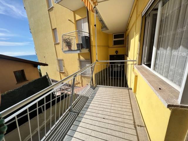 appartamento in vendita a Borgio Verezzi in zona Borgio