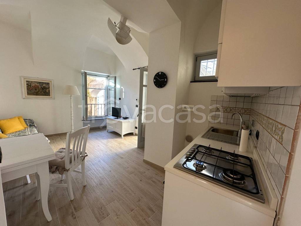 appartamento in vendita a Borgio Verezzi in zona Borgio