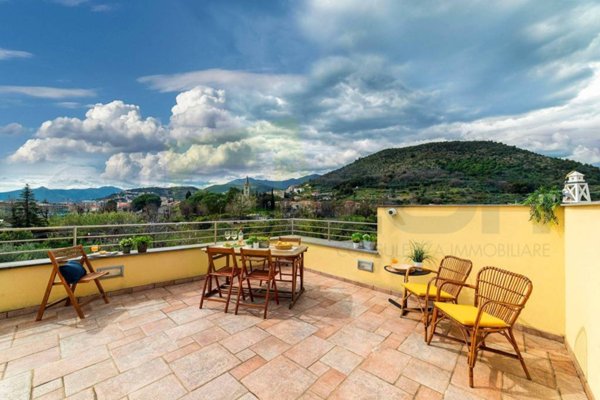 appartamento in vendita a Borgio Verezzi in zona Borgio