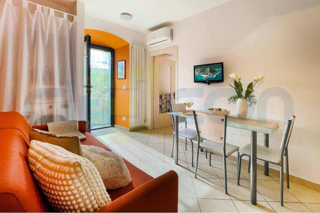 appartamento in vendita a Borgio Verezzi in zona Borgio