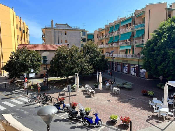 appartamento in vendita a Borgio Verezzi in zona Borgio