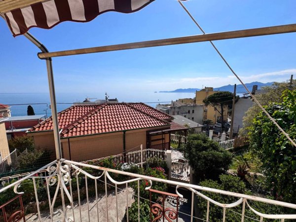 casa indipendente in vendita a Borgio Verezzi in zona Borgio