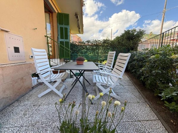appartamento in vendita a Borgio Verezzi in zona Borgio