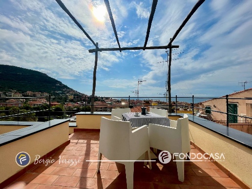 appartamento in vendita a Borgio Verezzi in zona Borgio