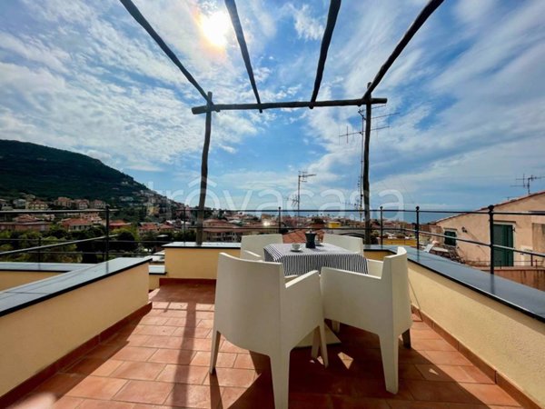 appartamento in vendita a Borgio Verezzi in zona Borgio