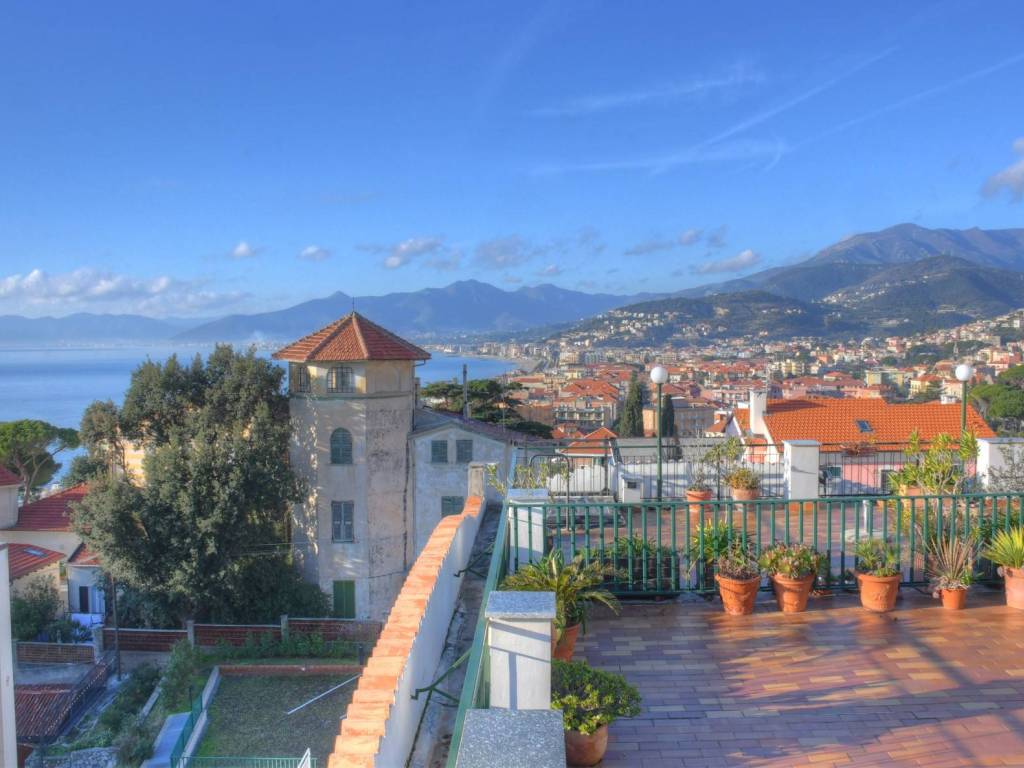 appartamento in vendita a Borgio Verezzi in zona Borgio
