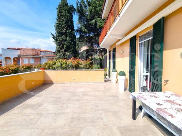appartamento in vendita a Borgio Verezzi in zona Borgio