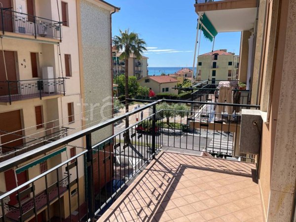 appartamento in vendita a Borgio Verezzi in zona Borgio